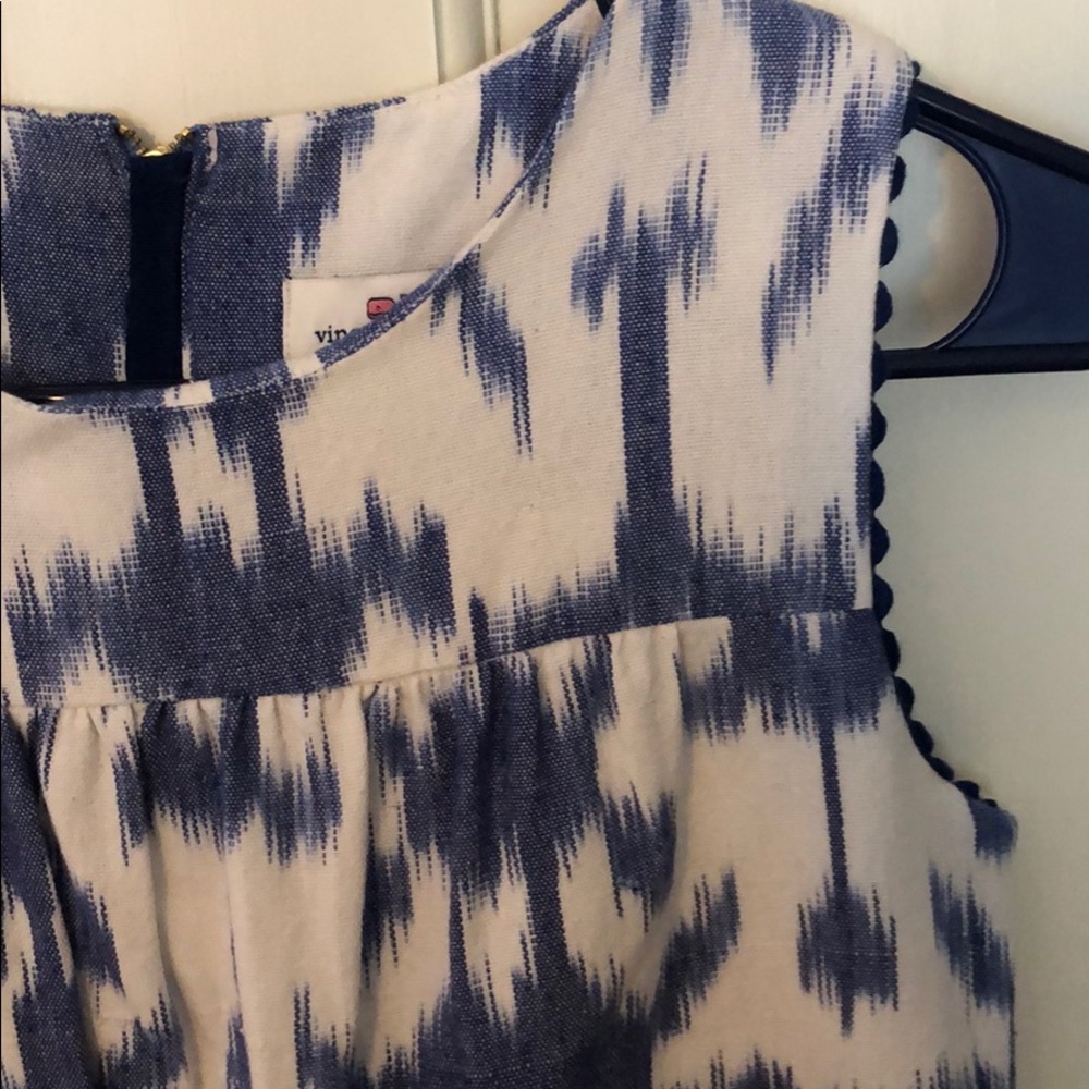 Vineyard vines tie-dye blue sleeveless dress